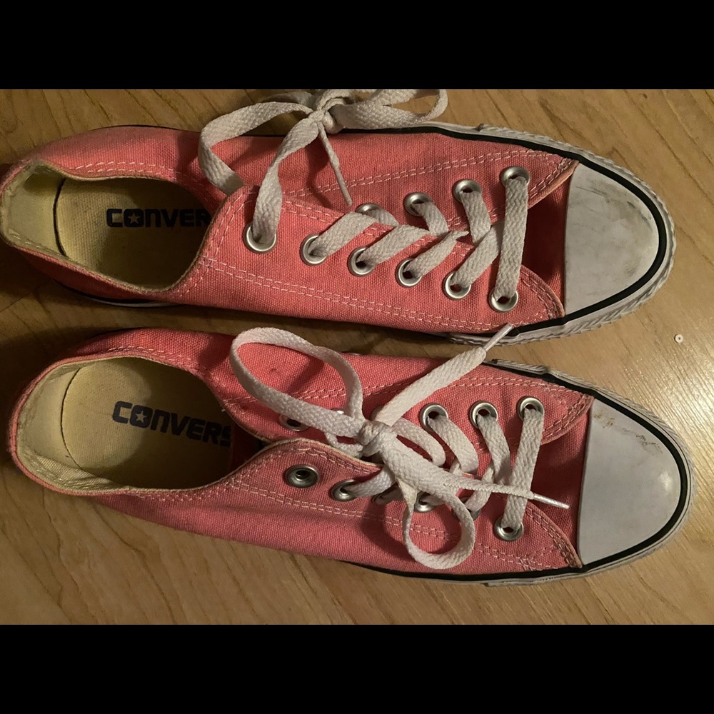 Converse size 7 pink